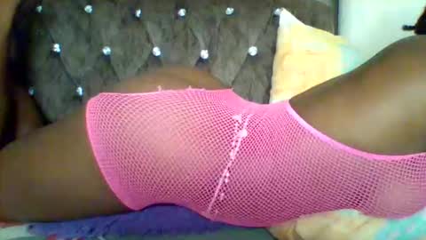 Snapshot of sweet_cherry007 chatting on 10/12/25, 05:01 sweet_cherry007 online show from 10/12/25, 05:01