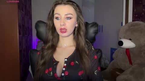 Sweet Cherry online show from 11/14/25, 10:40