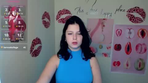 Snapshot of sweet_cherryg chatting on 10/19/25, 07:09 Ivy online show from 10/19/25, 07:09