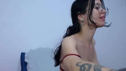 Snapshot of sweet_cloe444 chatting on 05/07/26, 03:23 sweet_cloe444 online show from 05/07/26, 03:23
