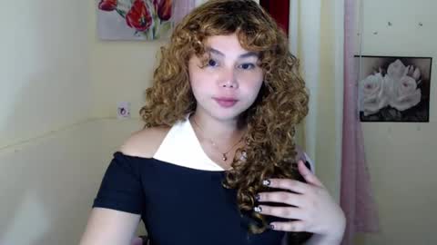 Snapshot of sweet_danicaa chatting on 07/20/26, 07:55 danice online show from 07/20/26, 07:55