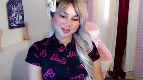 Snapshot of sweet_danicaa chatting on 07/25/26, 06:33 danice online show from 07/25/26, 06:33