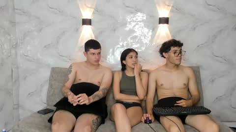 Mason - Amber - Ethan online show from 04/18/26, 12:14