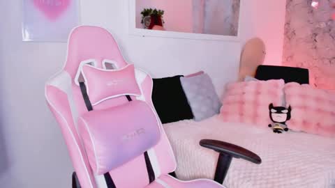 Snapshot of sweet_doll_ chatting on 12/22/24, 08:05 Dulce ONLYFANS jessica78784405 online show from 12/22/24, 08:05