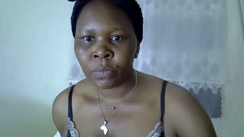 sweet_dori33 online show from 04/22/26, 11:17