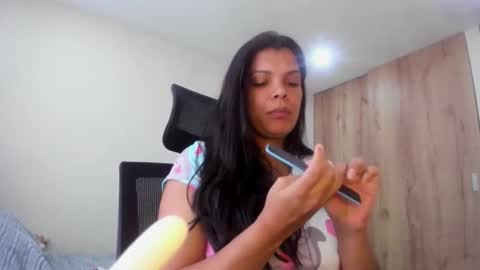 Snapshot of sweet_dreamses chatting on 01/14/26, 02:12 Kendra online show from 01/14/26, 02:12