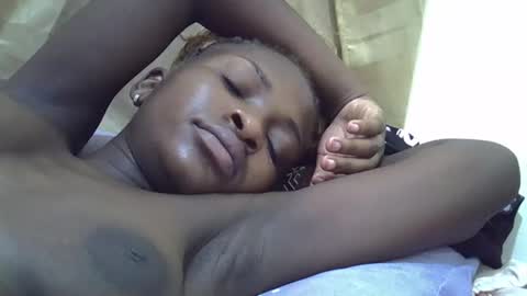 Snapshot of sweet_eldah chatting on 09/12/25, 05:51 Sweet eldah online show from 09/12/25, 05:51