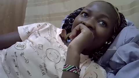 Snapshot of sweet_eldah chatting on 10/01/25, 05:46 Sweet eldah online show from 10/01/25, 05:46