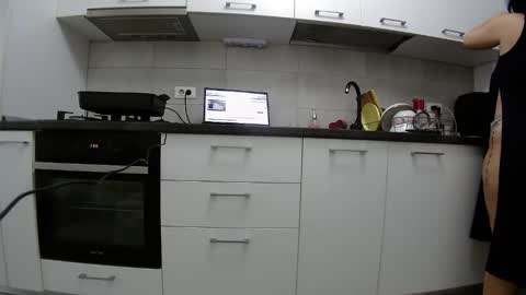           online show from 11/27/25, 06:26