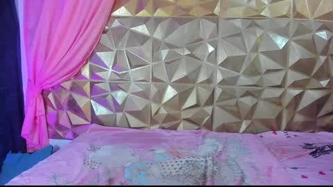  emmili  online show from 01/21/25, 06:12