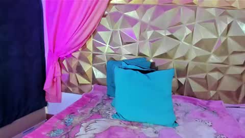  emmili  online show from 02/13/25, 06:16