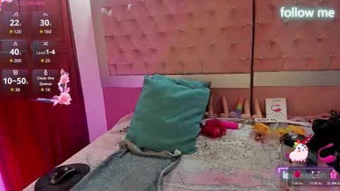 Snapshot of sweet_emmili chatting on 02/11/26, 11:59 emmili online show from 02/11/26, 11:59