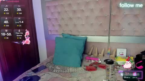  emmili  online show from 04/02/26, 12:03