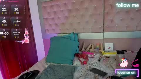  emmili  online show from 04/20/26, 12:19