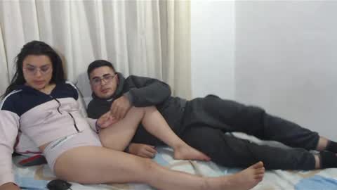 Snapshot of sweet_fantasy_couple chatting on 01/19/25, 12:49 sweet_fantasy_couple online show from 01/19/25, 12:49