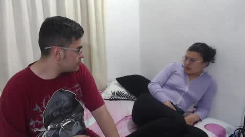 Snapshot of sweet_fantasy_couple chatting on 01/26/25, 01:52 sweet_fantasy_couple online show from 01/26/25, 01:52
