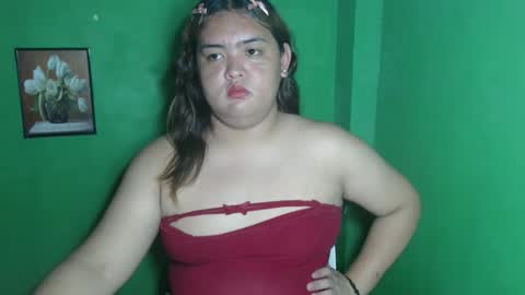 Snapshot of sweet_frex123 chatting on 10/01/25, 12:49 sweet_frex123 online show from 10/01/25, 12:49