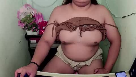 Snapshot of sweet_frex123 chatting on 10/08/25, 03:53 sweet_frex123 online show from 10/08/25, 03:53