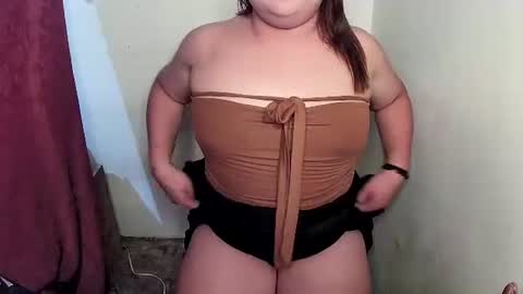 Snapshot of sweet_frex123 chatting on 12/16/25, 09:47 sweet_frex123 online show from 12/16/25, 09:47