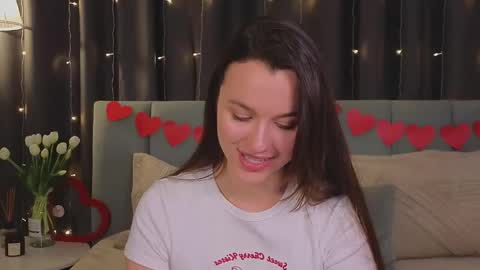 Im Mia.LOVELY PATTERNS 100  120  160  200 my toy buzzes from 2 tip online show from 02/16/25, 04:10