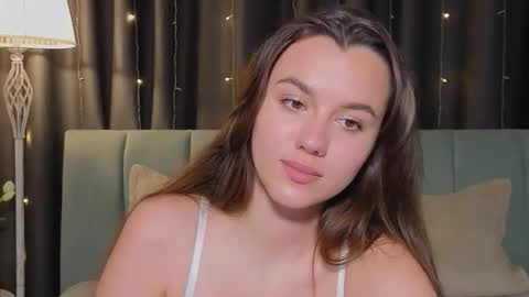 Im Mia.LOVELY PATTERNS 100  120  160  200 my toy buzzes from 2 tip online show from 04/19/26, 08:22