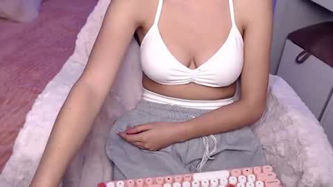 Hannah online show from 07/07/26, 07:23