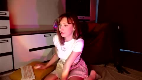 Molly online show from 12/18/25, 03:12