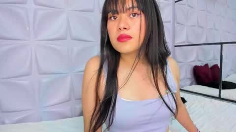 Lyn  online show from 11/28/25, 07:38