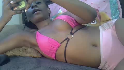 sweet_jovial online show from 10/31/25, 02:40