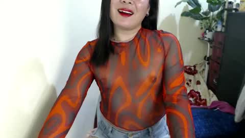 Snapshot of sweet_kendallxxxx chatting on 03/04/25, 07:51 Nicahhh online show from 03/04/25, 07:51