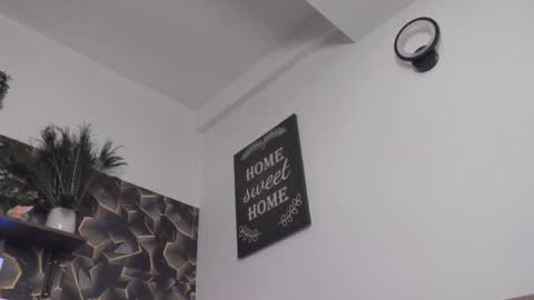 Alesy online show from 02/06/25, 07:24