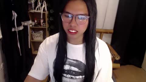 sweet_kyline69 online show from 09/18/25, 10:06