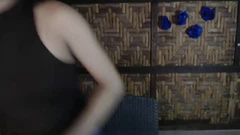 sweet_lady14 online show from 05/18/26, 03:29