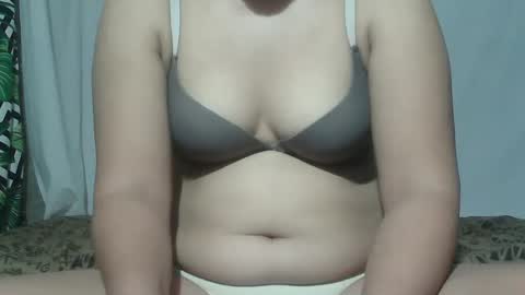 Snapshot of sweet_lily0613 chatting on 03/03/25, 11:24 sweet_lily0613 online show from 03/03/25, 11:24