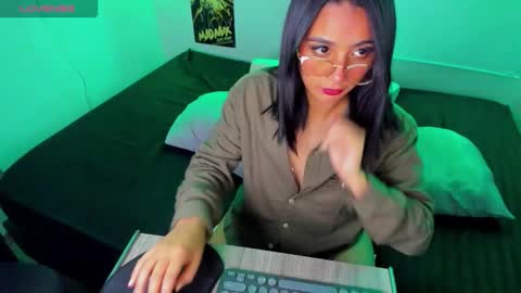 Snapshot of sweet_lina1 chatting on 02/18/26, 12:28 Lina online show from 02/18/26, 12:28