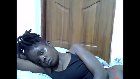 sweet_lma online show from 06/06/26, 01:05