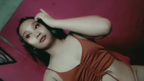 Snapshot of sweet_lover5 chatting on 03/09/25, 05:44 SWEET LOVE online show from 03/09/25, 05:44