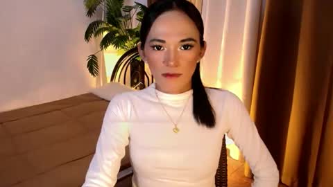 Snapshot of sweet_marry143 chatting on 05/19/26, 01:56 marry online show from 05/19/26, 01:56