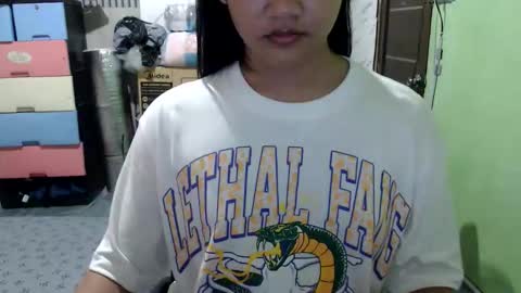 Snapshot of sweet_mary_onboard chatting on 11/28/25, 01:25 sweet_mary_onboard online show from 11/28/25, 01:25