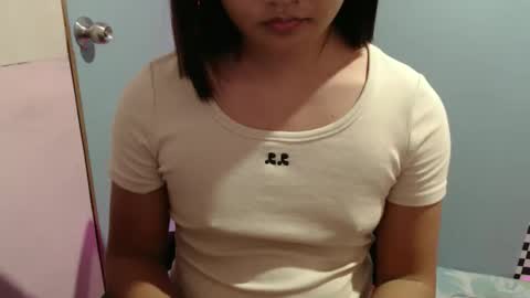 Snapshot of sweet_mary_onboard chatting on 05/09/26, 01:27 sweet_mary_onboard online show from 05/09/26, 01:27