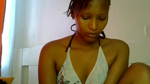 Linda online show from 06/04/26, 05:02
