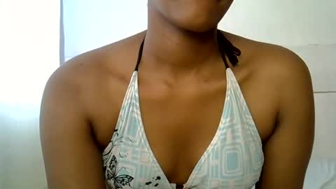 Snapshot of sweet_melod chatting on 07/09/26, 01:37 Linda online show from 07/09/26, 01:37