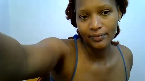Snapshot of sweet_melod chatting on 07/16/26, 11:55 Linda online show from 07/16/26, 11:55