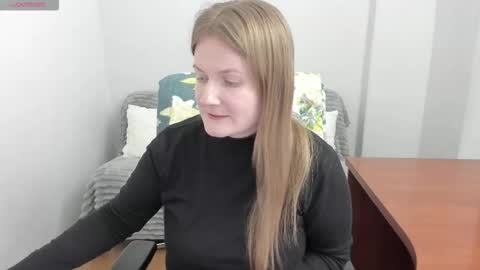 Snapshot of sweet_melody_of_ur_heart chatting on 01/18/26, 08:23 Mila online show from 01/18/26, 08:23