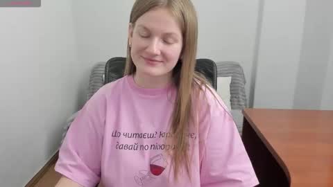 Snapshot of sweet_melody_of_ur_heart chatting on 02/24/26, 09:35 Mila online show from 02/24/26, 09:35