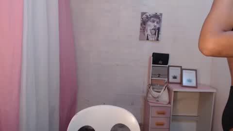 Melon online show from 02/04/26, 03:40