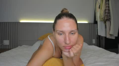 Sofi online show from 04/24/26, 04:37