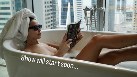 Snapshot of sweet_moan chatting on 02/15/25, 04:03 Dana online show from 02/15/25, 04:03