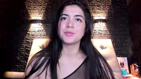 Snapshot of sweet_moniicaa chatting on 01/23/25, 04:26 Monica online show from 01/23/25, 04:26