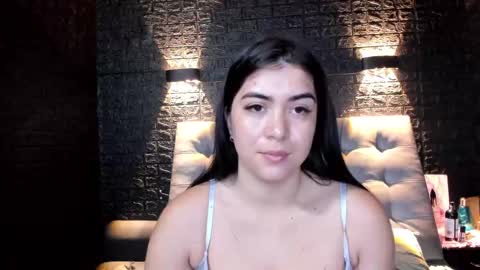 Snapshot of sweet_moniicaa chatting on 01/26/25, 10:12 Monica online show from 01/26/25, 10:12